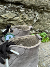 Natural World Eco Antartica Suede Boots 924