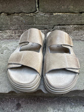 Lofina London Stone Slider 7002 SS25