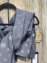 Grizas Grey Spotted Scarf 8105-S180 AW23