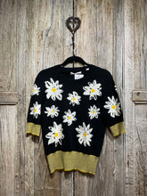 Preloved CHINTI & PARKER Floral Daisy Detail Jumper