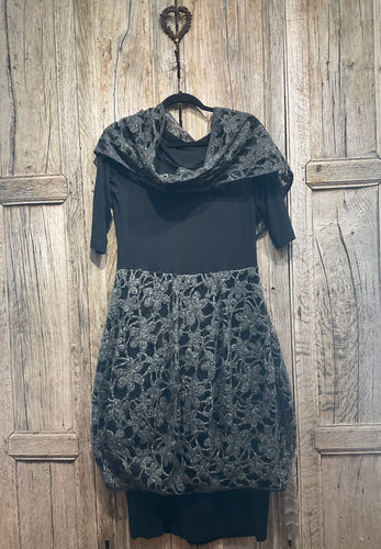 Preloved XENIA DESIGN Black & Grey Knit Detail Dress and Scarf