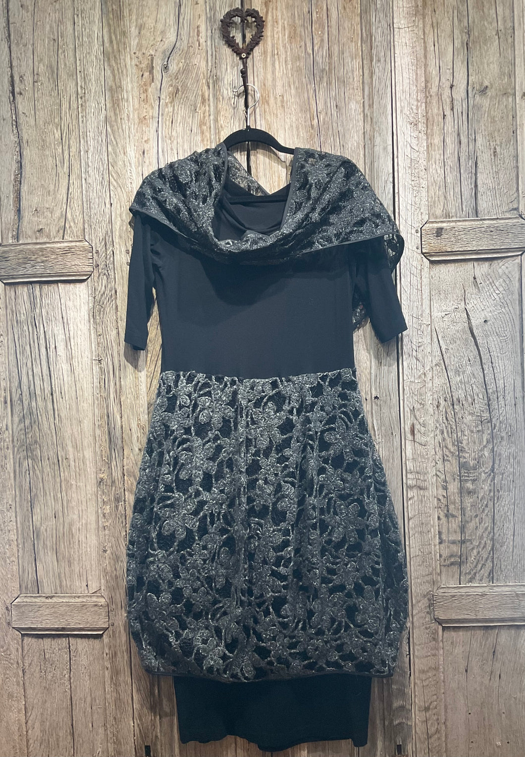 Preloved XENIA DESIGN Black & Grey Knit Detail Dress and Scarf