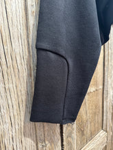 Plü Black Wide Short Sweater One Size 2101 AW25
