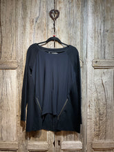 Preloved ELSEWHERE Black Sweatshirt