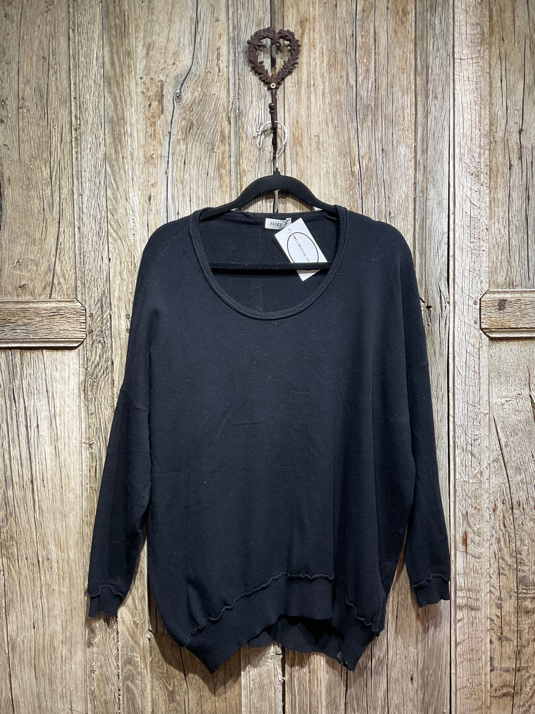 Preloved SUZY D Long Black Sweater