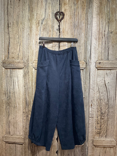 Preloved Corinna Caon Black Cropped Trousers
