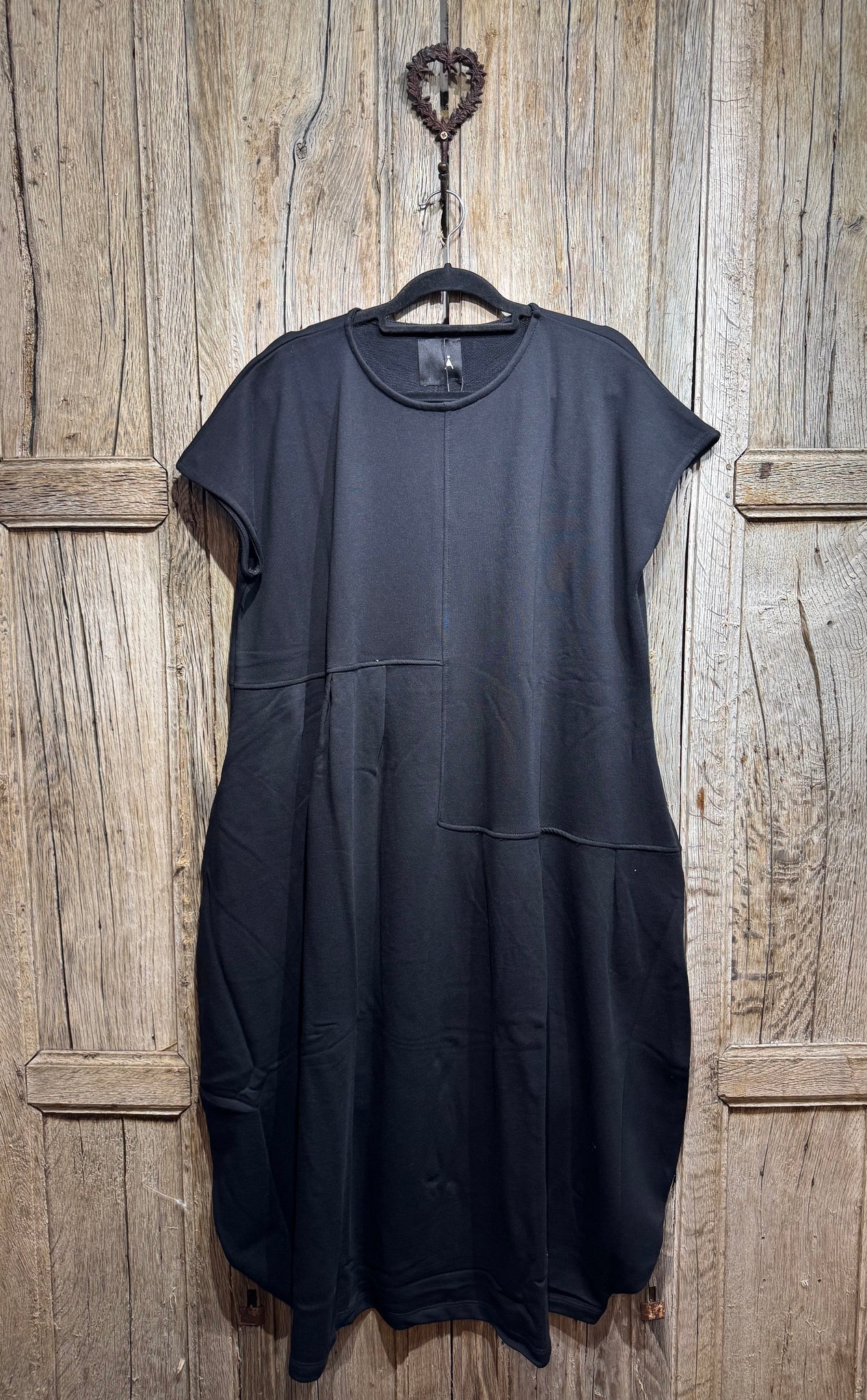 Sort Aarhus Black Jersey Dress SA3103 SS26 – Dotclothing UK Sort Aarhus Black Jersey Dress SA3103 SS26 – Dotclothing UK
