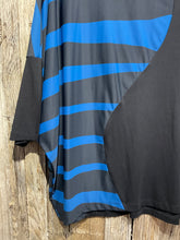 Preloved Alembika Black & Blue Stripe Tee