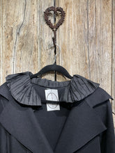 Preloved ANNETTE GORTZ BLACK Jacket with Frill Detail