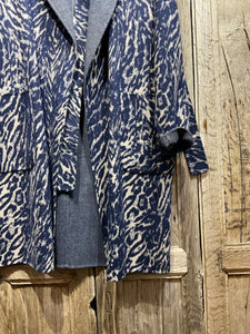 Preloved MAX MARA WEEKEND Reversible Blue Animal Print Coat