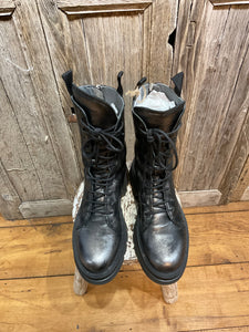 Preloved Patrizia Bonfanti Black/Silver Boots