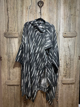 Preloved Isolde Roth Grey/White Coat