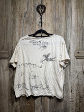 Preloved Magnolia Pearl Moonlight Skate Renaissance Tee 2146