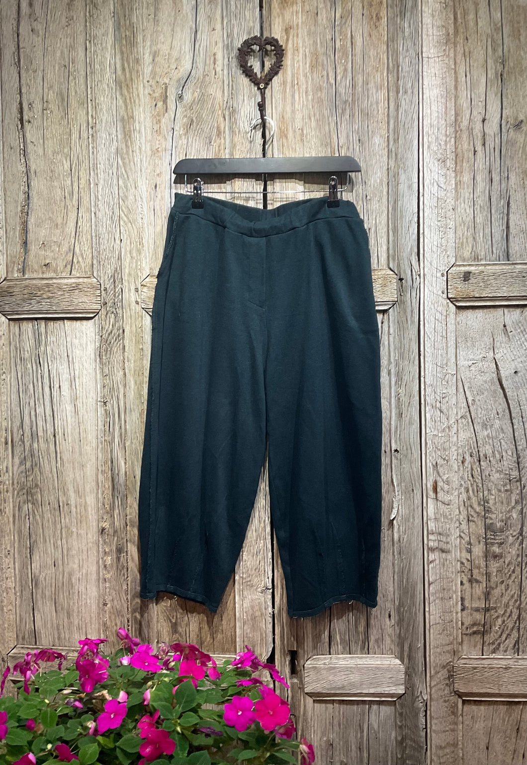 Preloved KEDZIOREK Teal Jersey Crop Trousers