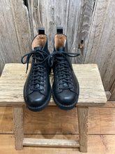 Preloved Fracap Black Boots