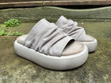 Sort Aarhus Suede Slider SS26