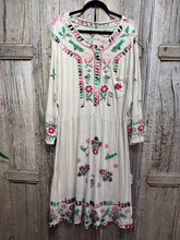 Magnolia Pearl Preloved Embroidery Dress