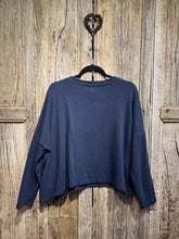 Preloved Mes Soeurs Et Moi Navy Crop Jumper