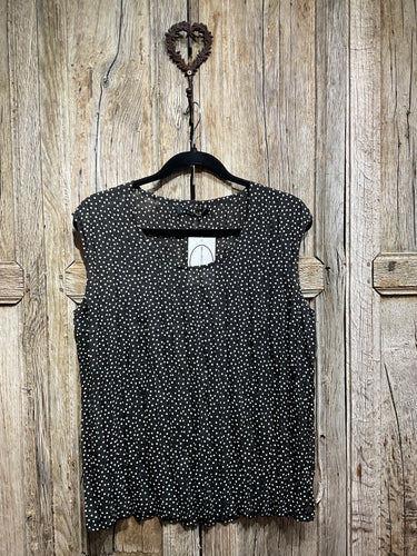 Preloved Ischiko Black & White Spot Top