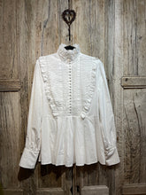 Preloved THE SHIRT COMPANY LONDON White Edwardian Shirt