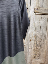 Preloved Thanny Black & Green Crinkle Dress