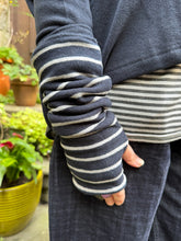 Mama B COTTO Riga Notte Wrist Gloves AW25