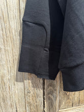 Plü Black Wide Short Sweater One Size 2105 AW25