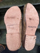 Preloved Magnolia Pearl Hand-Stitched Howard Oxfords