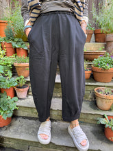 Mama B BIANCO F Nero Trousers AW26