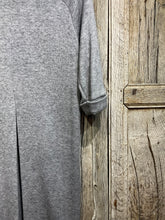 Preloved LOCKER ROAM Super Soft Long Grey Tunic with Front Split