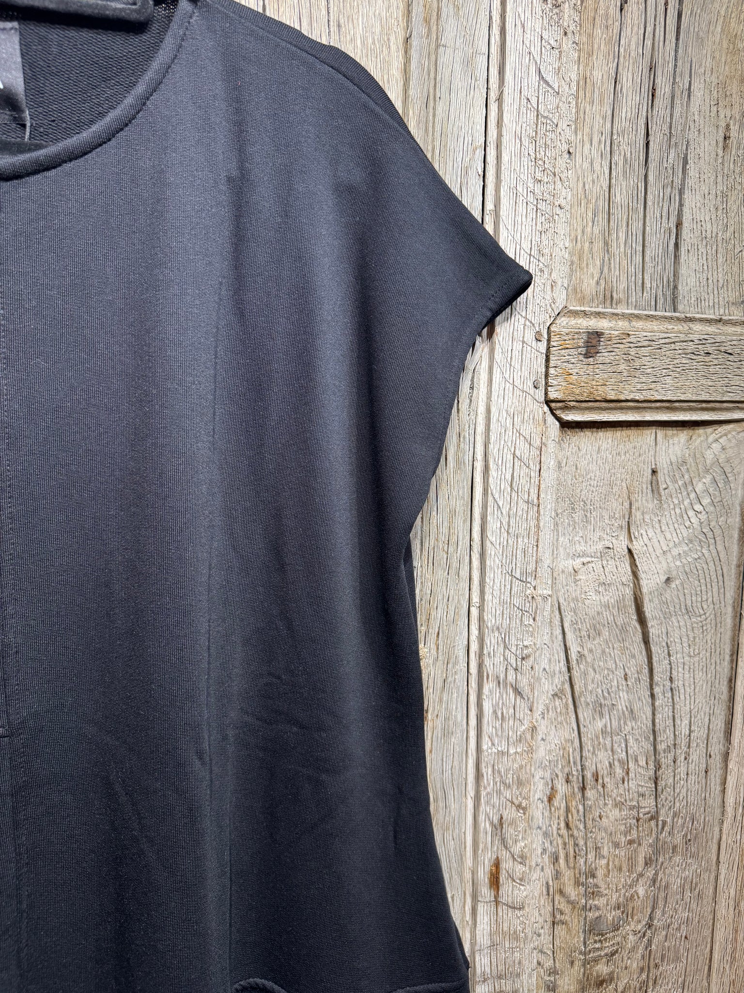 Sort Aarhus Black Jersey Dress SA3103 SS26 Dotclothing UK Sort Aarhus Black Jersey Dress SA3103 SS26 Dotclothing UK
