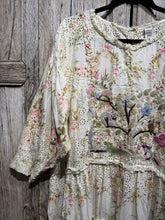Magnolia Pearl Preloved Eyelet Ruth Ruffle Dress 930