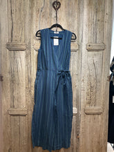 Preloved Toast Blue Stripe Sleeveless Jumpsuit