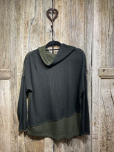 Preloved NAYA Black and Green Ribbed Top