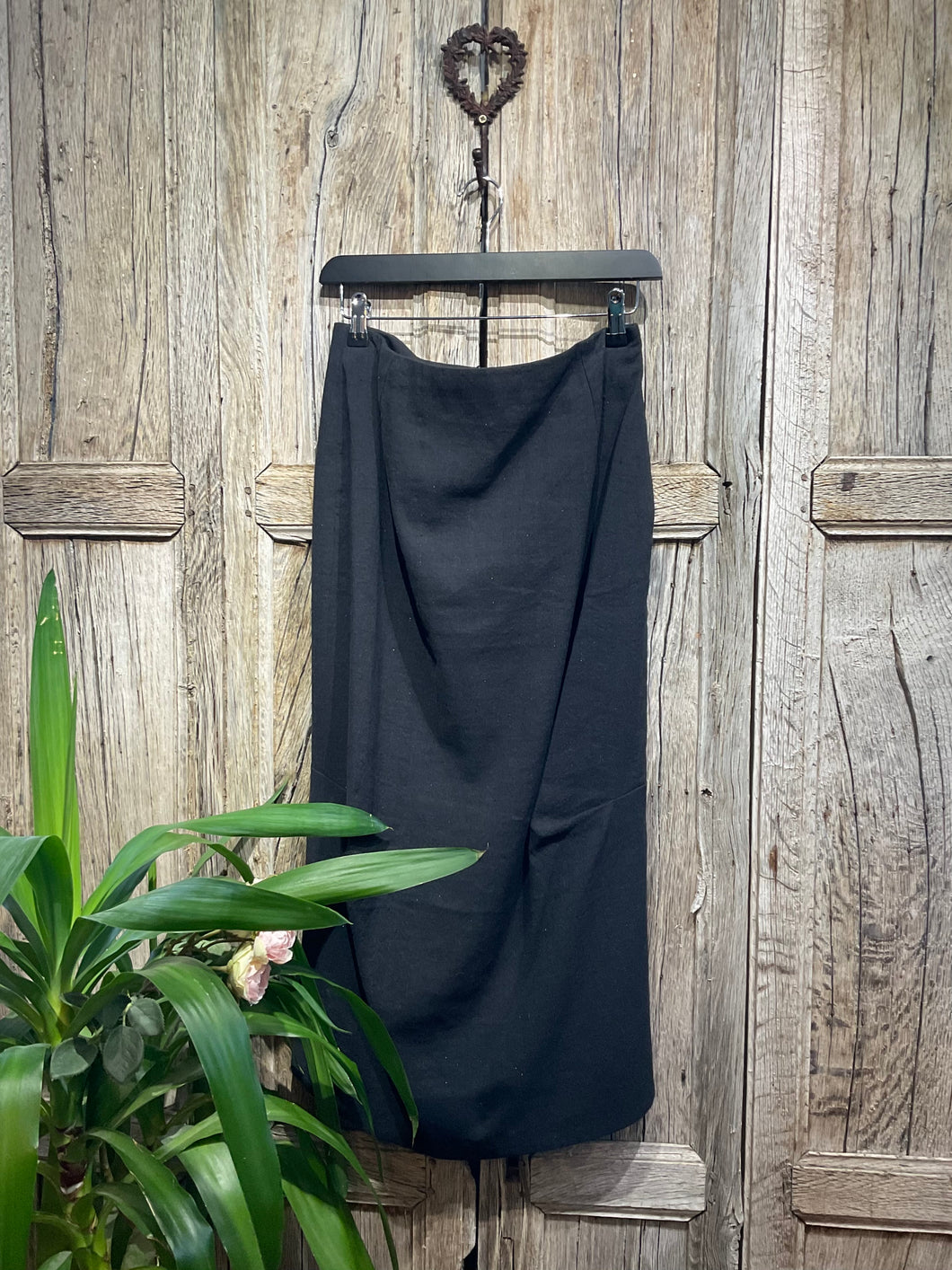 Preloved LILITH Fish-Tail Lined Linen Black Skirt