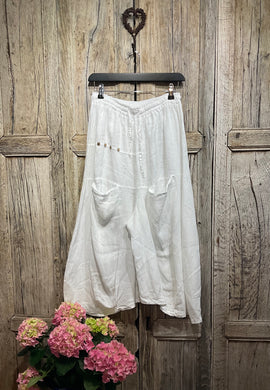 Preloved SUZY D, White Linen Cullottes