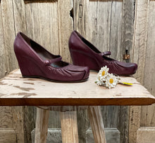Preloved Ixos, Strappy Wedged Maroon Shoes