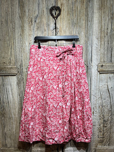 Preloved Cabbages and Roses Red Floral Skirt