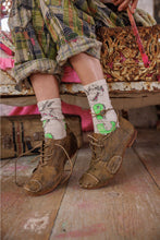 Preloved Magnolia Pearl Hand-Stitched Howard Oxfords