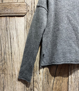 Preloved TOAST Grey Neck Crop Sweater