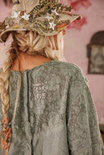 Magnolia Pearl Crochet Jodi Blouse 2320