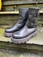 Lofina Vacchetta Nero Leather Boots 8525