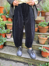 Mama B BIANCO V Nero Trousers AW26