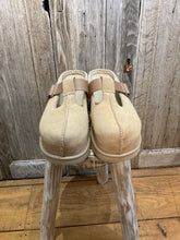 Preloved Ugg Beige Clogs