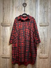 Preloved NESLAY Black and Red Pattern Coat