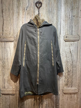 Preloved PRET POUR PARTIR Coat