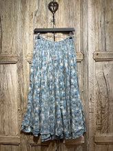 Preloved EWA I WALLA Blue Floral Skirt