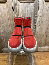 Preloved Lofina Orange Sandal