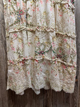 Magnolia Pearl Preloved Eyelet Ruth Ruffle Dress 930