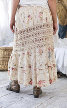 Magnolia Pearl Preloved Flora Ada Lovelace Skirt 130